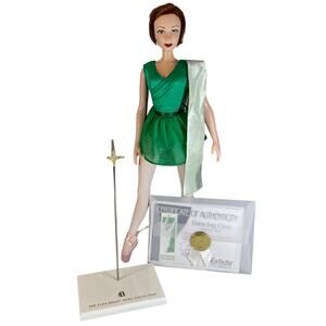 Y2K Clea Bella 16" Dancing Clea Bella Auburn Hair #21114 w/Box & Shipper